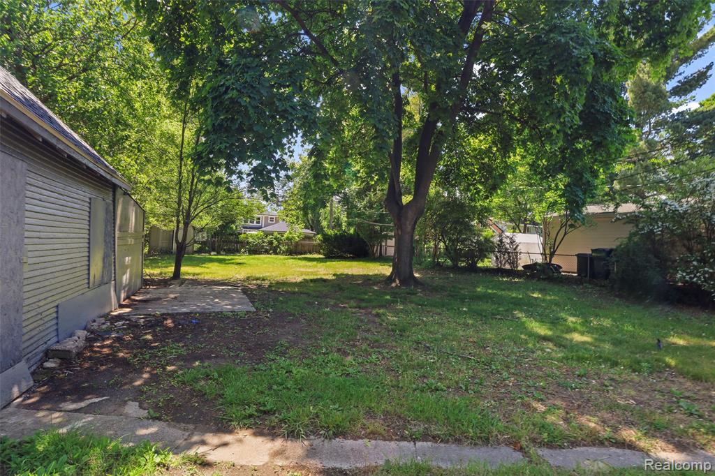 428 Bauman Avenue, Commerce Twp, MI — Photo 27