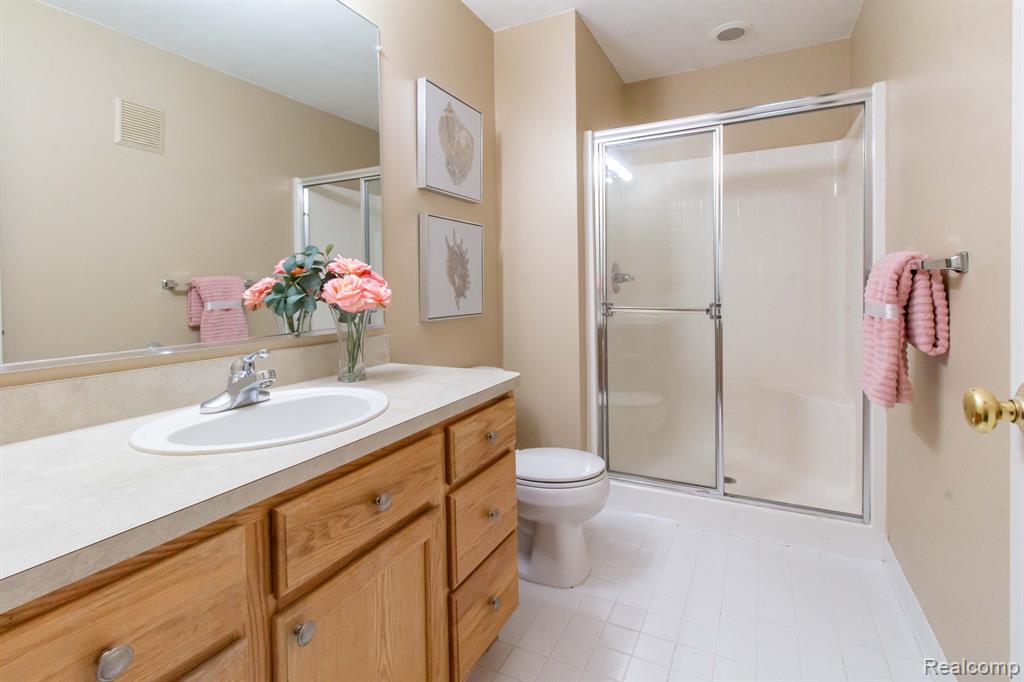 7103 ADDINGTON Drive, Commerce Twp, MI 48390 — Photo 19