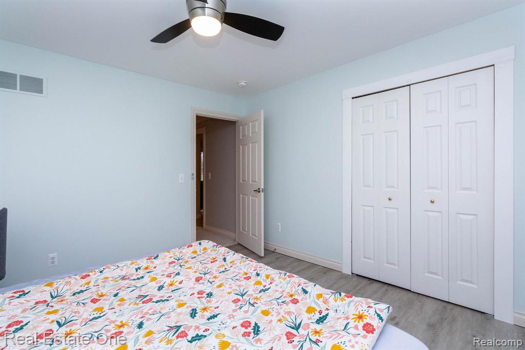 6536 Chatham Circle, Rochester Hills, MI 48306 — Photo 35