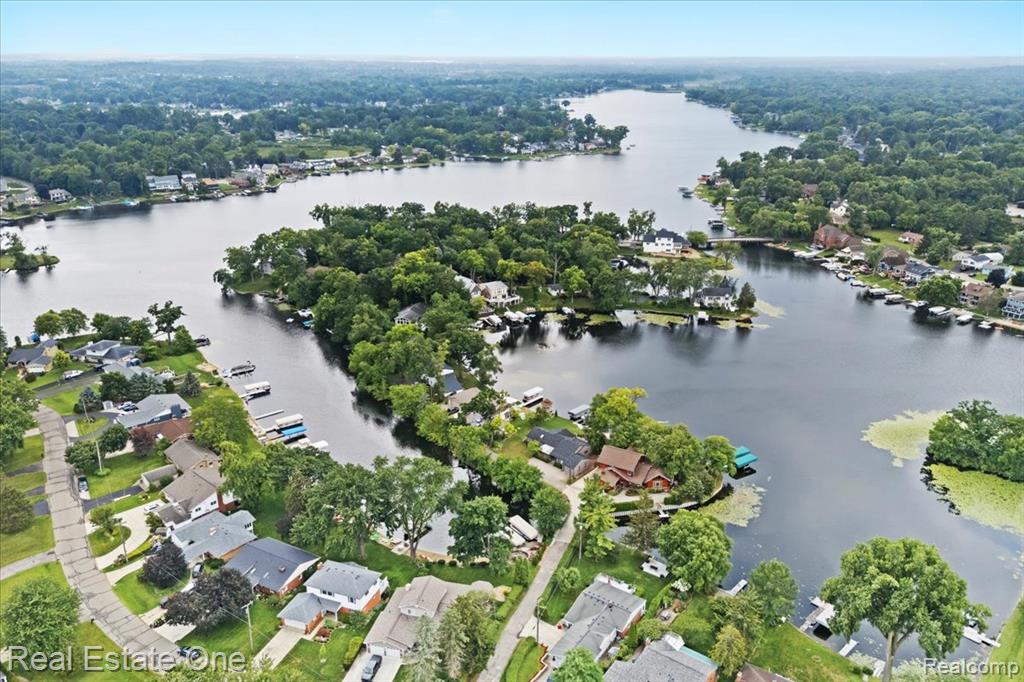 265 Oak Island Drive, Wolverine Lake, MI 48390 — Photo 47