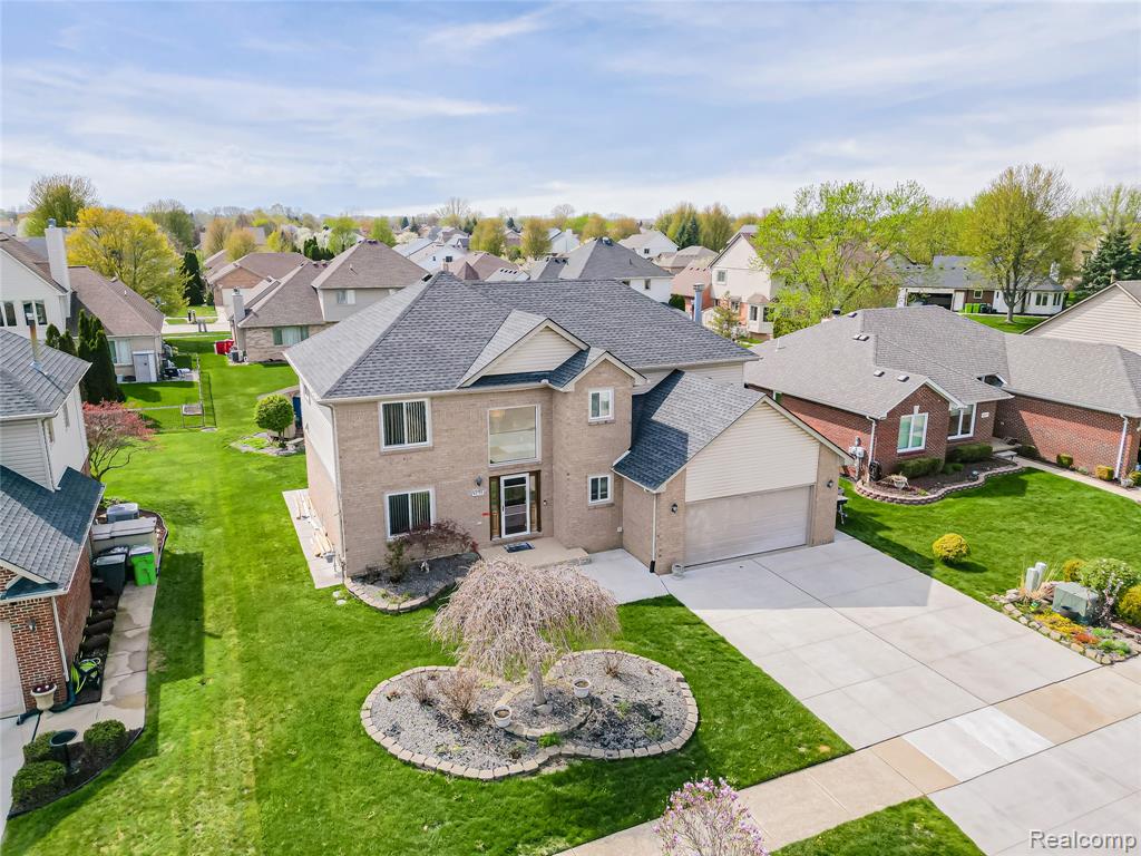 48199 Lafayette Drive, Macomb, MI 48044 — Photo 3