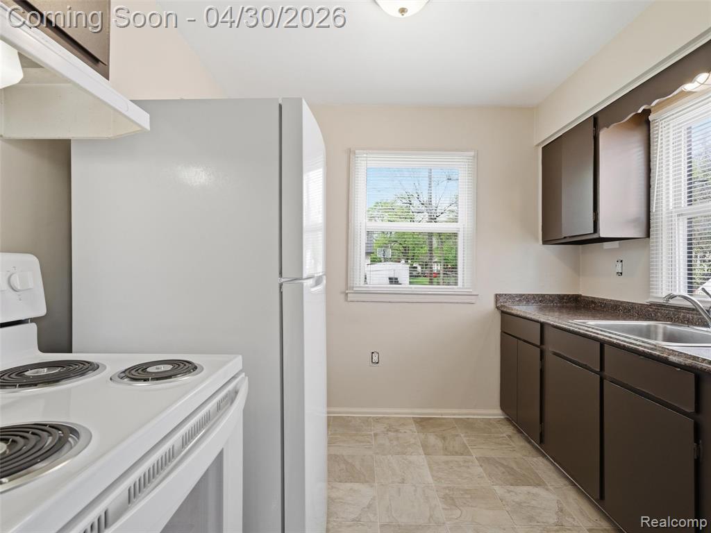 196 Luther Avenue, Pontiac, MI 48341 — Photo 4