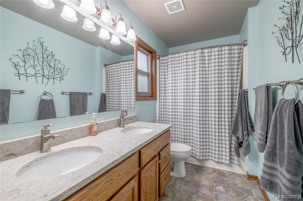 8420 Beers Road, Swartz Creek, MI 48473 — Photo 9