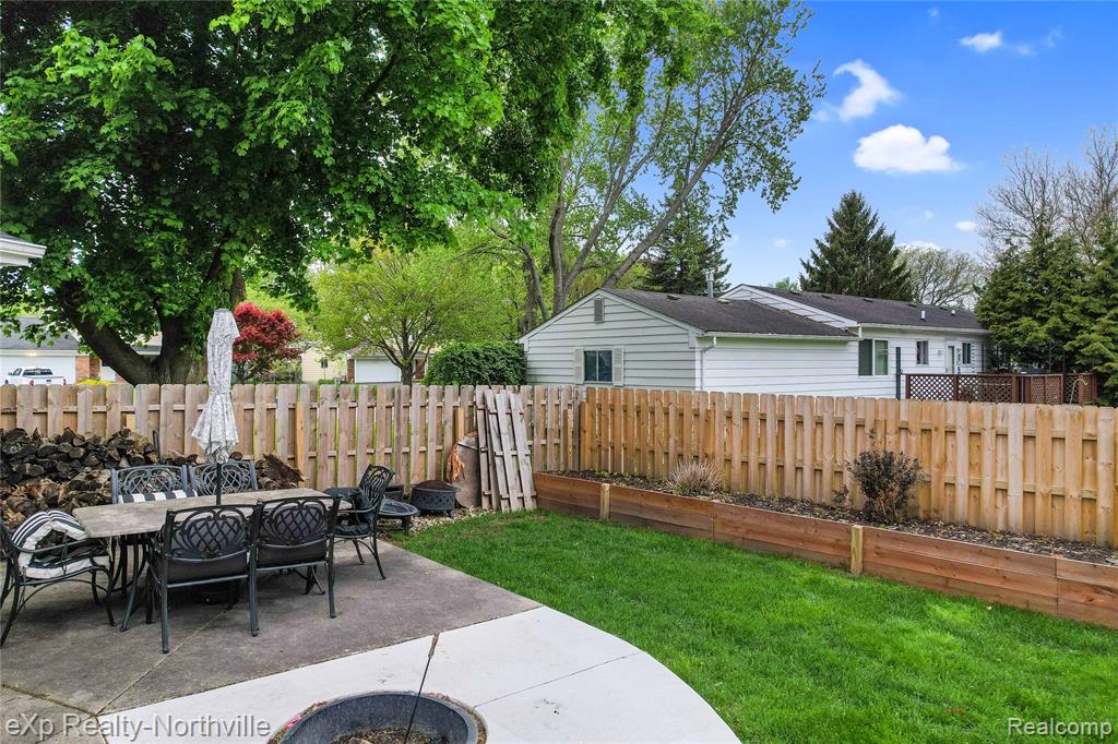 1929 Hopkins Drive, Wixom, MI 48393 — Photo 54