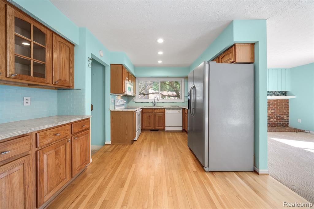 422 THORNEHILL Trail, Oxford, MI 48371 — Photo 10