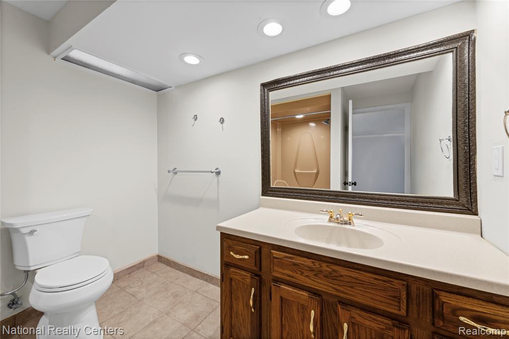 5501 Fox Chase Lane, Clarkston, MI — Photo 26