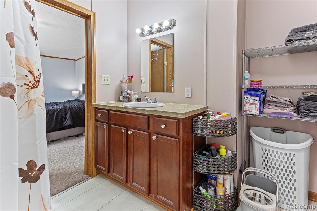 9544 Rhodes Court, Northville, MI 48167 — Photo 17