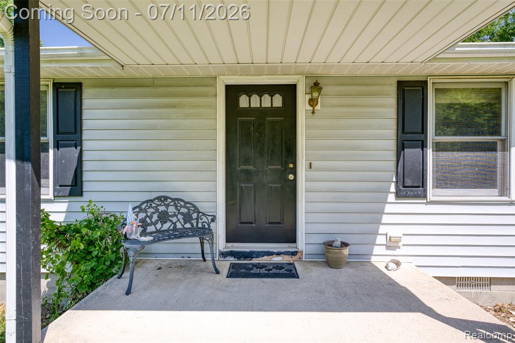 13129 Evelyn Court, Belleville, MI 48111 — Photo 8