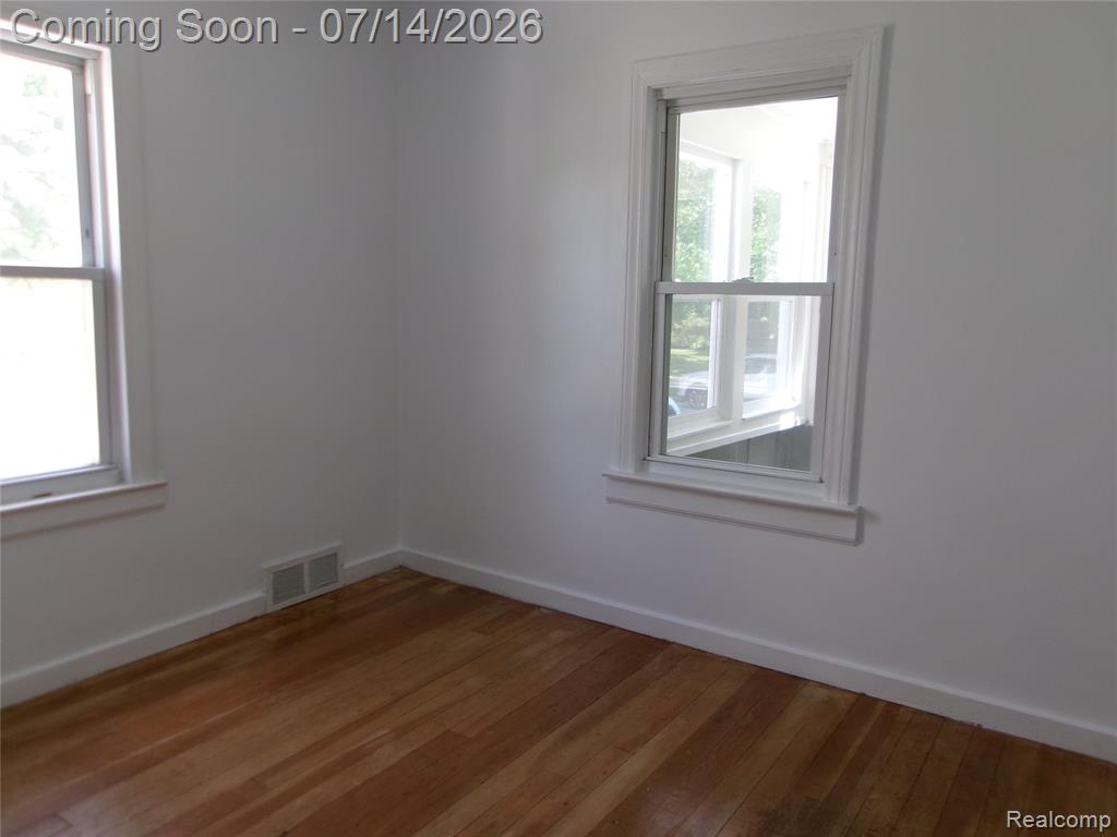 5620 Hipp Street, Dearborn Heights, MI 48125 — Photo 4