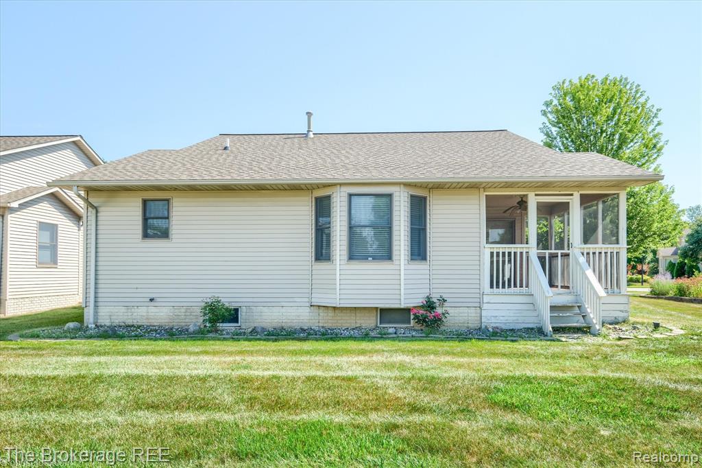 5930 Cross Creek Drive, 246, Swartz Creek, MI 48473 — Photo 7