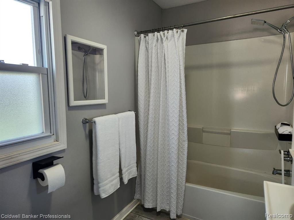 837 GIBSON Street, Oxford, MI 48371 — Photo 13