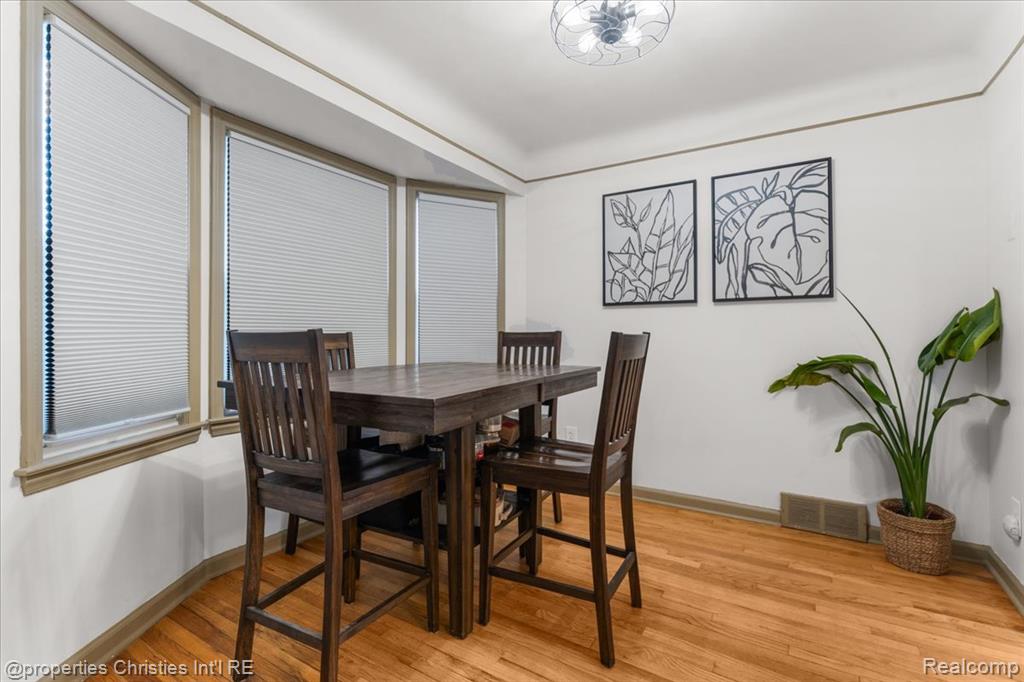 916 Harrison Boulevard, Lincoln Park, MI 48146 — Photo 9