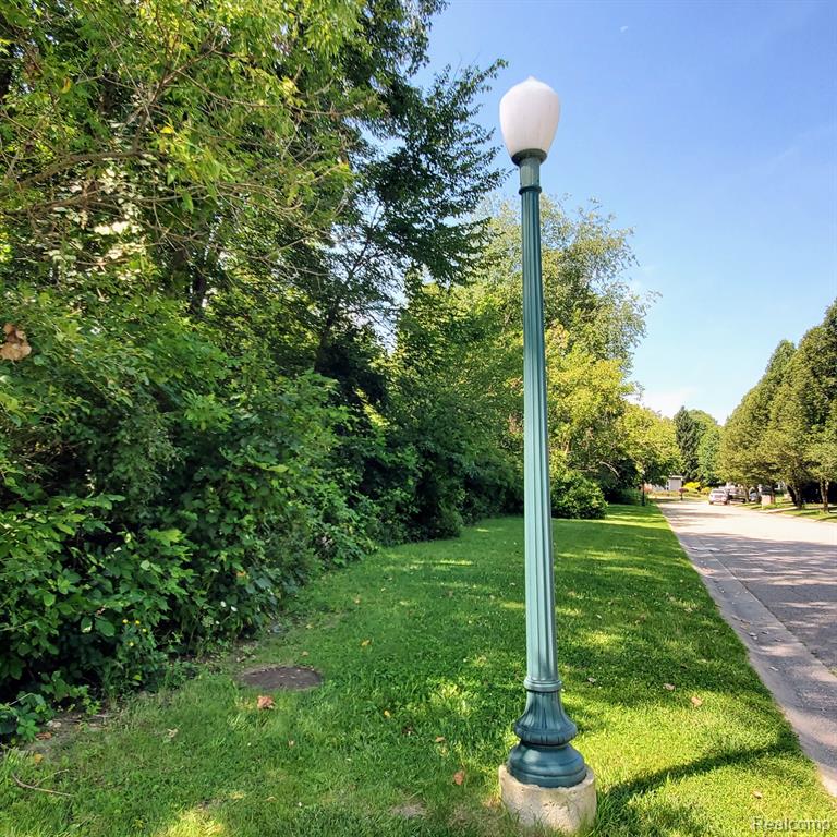 612 CARRIAGE Way, Davison, MI, 48423