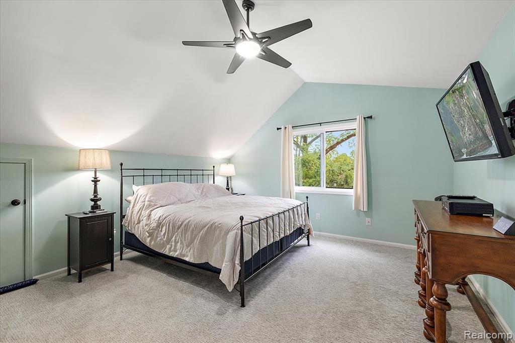 8021 Washburn Road, Goodrich Vlg, MI — Photo 33