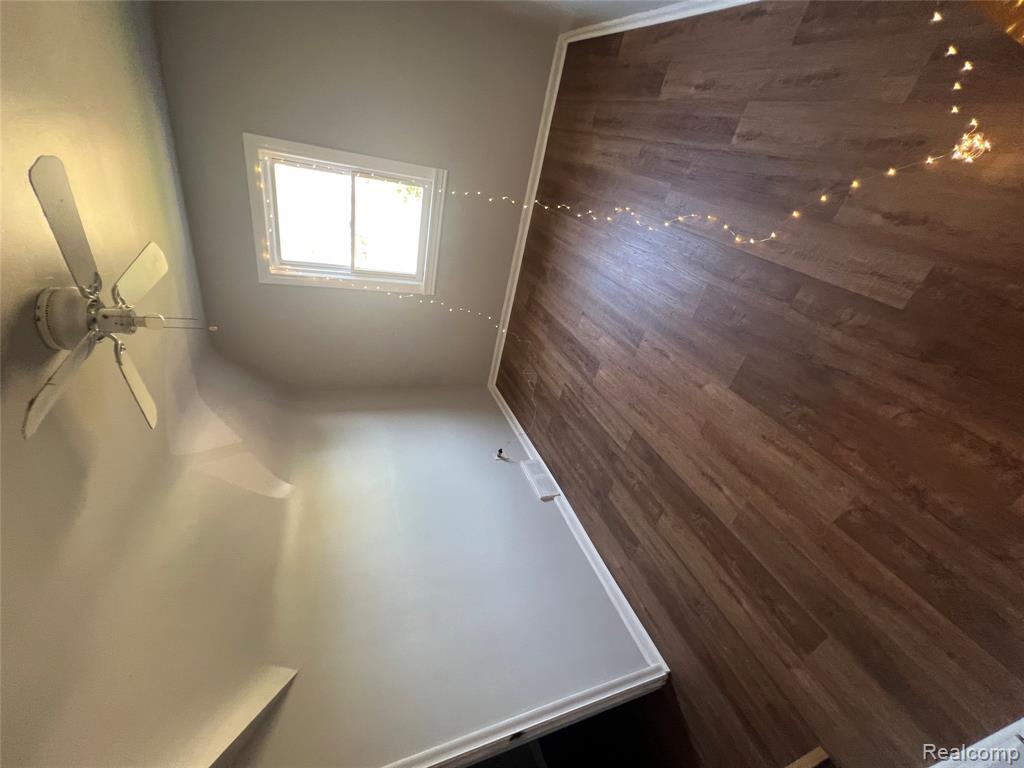 16861 Glastonbury Road - Photo 5