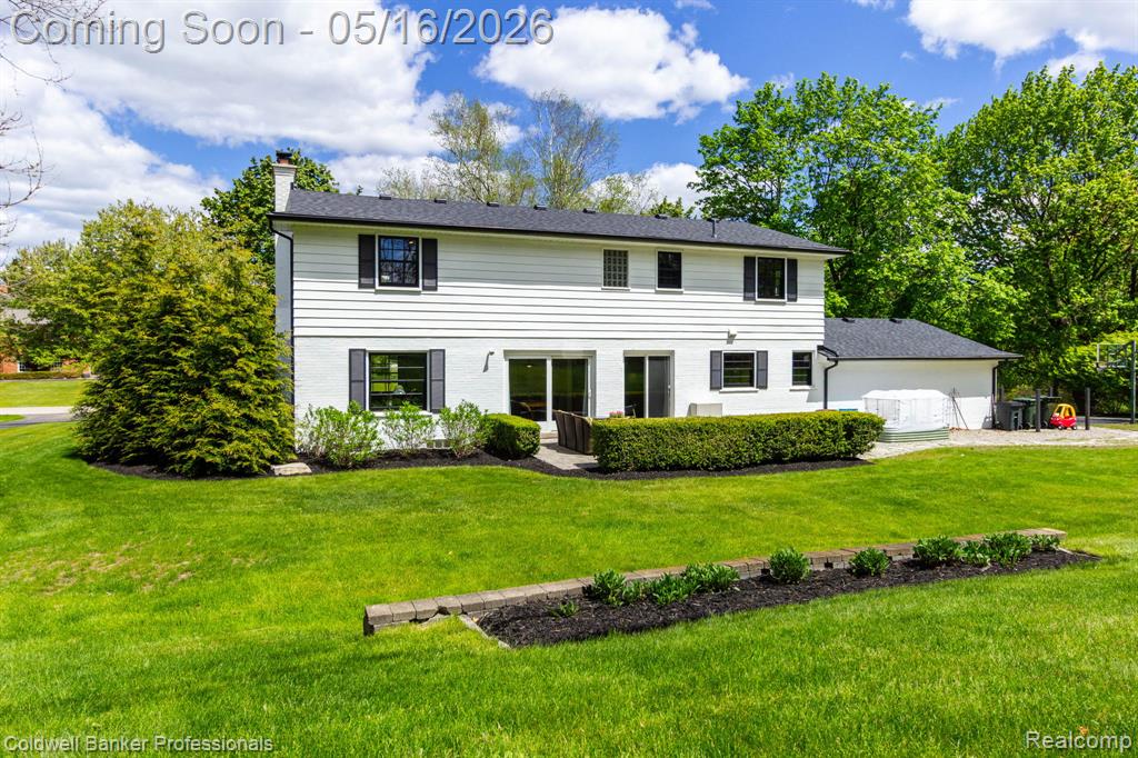 605 Apple Hill Lane, Rochester Hills, MI 48306 — Photo 45