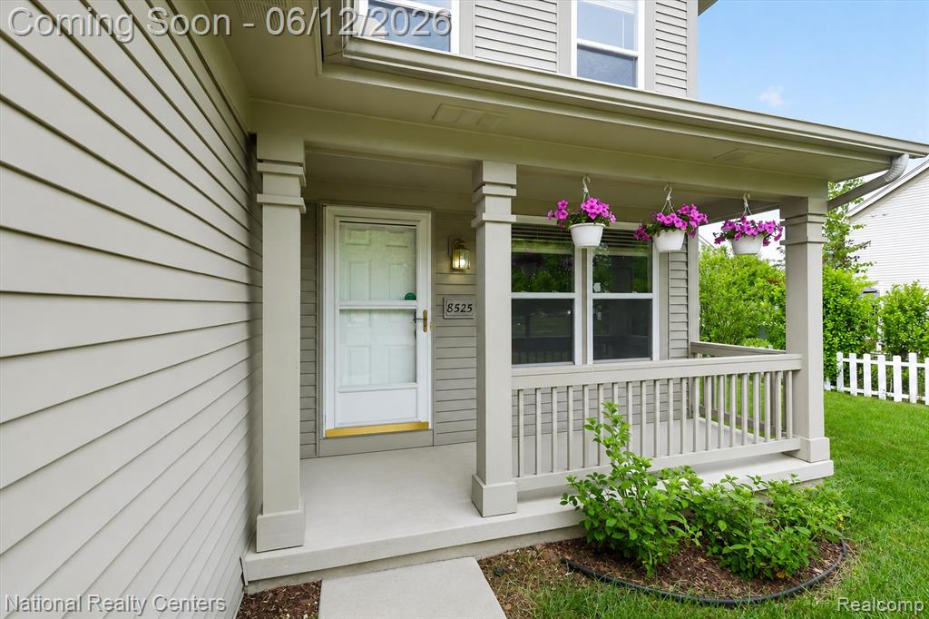 8525 BERKSHIRE Drive, Ypsilanti, MI 48198 — Photo 4