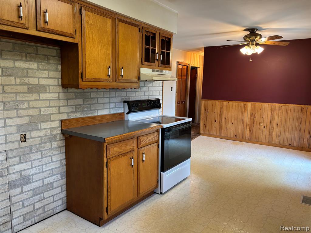 8233 FARRAND Road, Otisville, MI 48463 — Photo 2