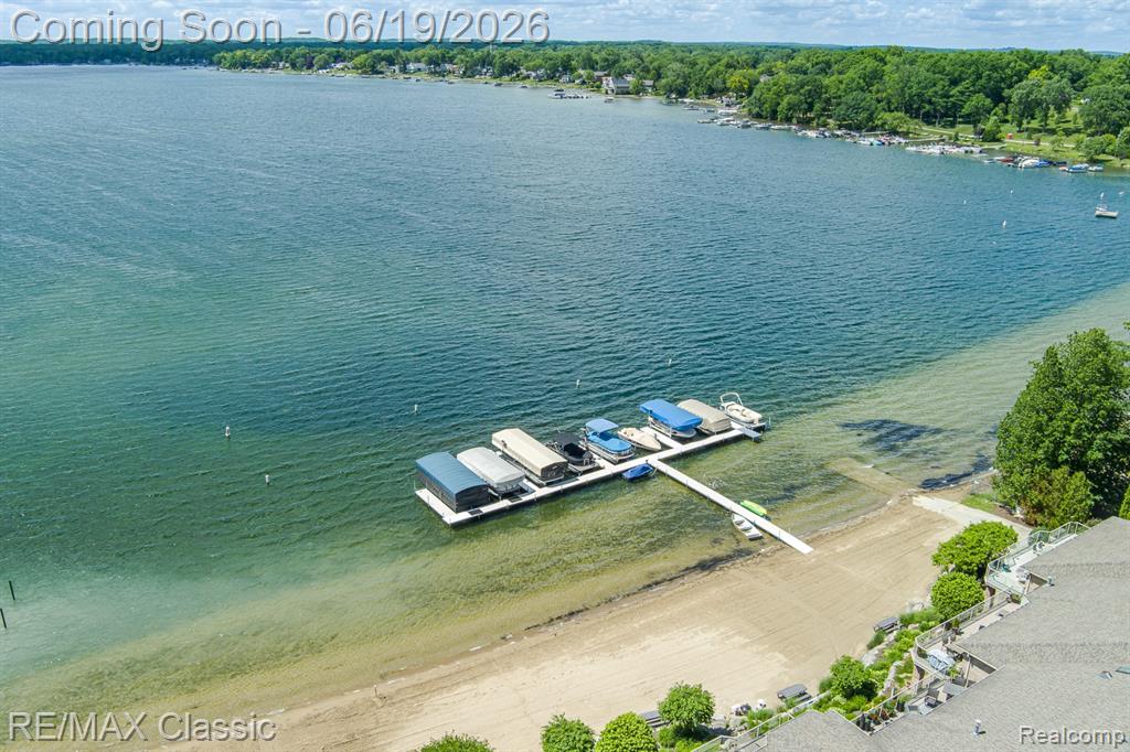 980 Sunset Drive, Waterford, MI 48328 — Photo 13