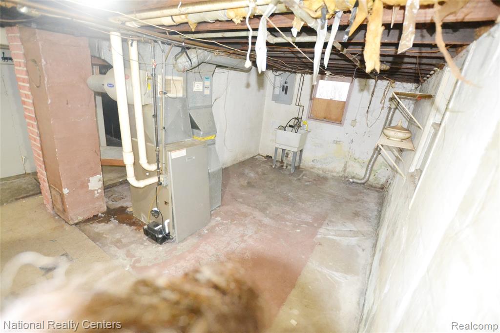 757 Orchard Street, Wyandotte, MI 48192 — Photo 22