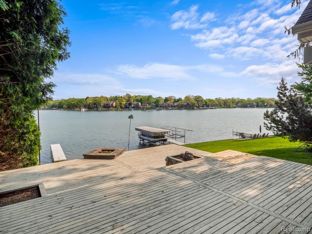 7028 Terrell Street, Waterford, MI — Photo 9