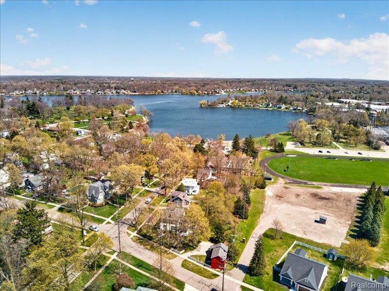 403 Lake Street, Howell, MI 48843 — Photo 59