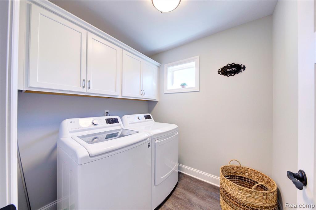 5904 Woodruff View Drive, Brighton, MI 48116 — Photo 12
