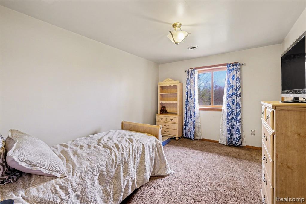 6095 S Sheridan Avenue, Durand, MI 48429 — Photo 14