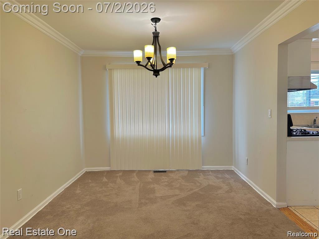 26950 ROCHELLE Street, Dearborn Heights, MI 48127 — Photo 5