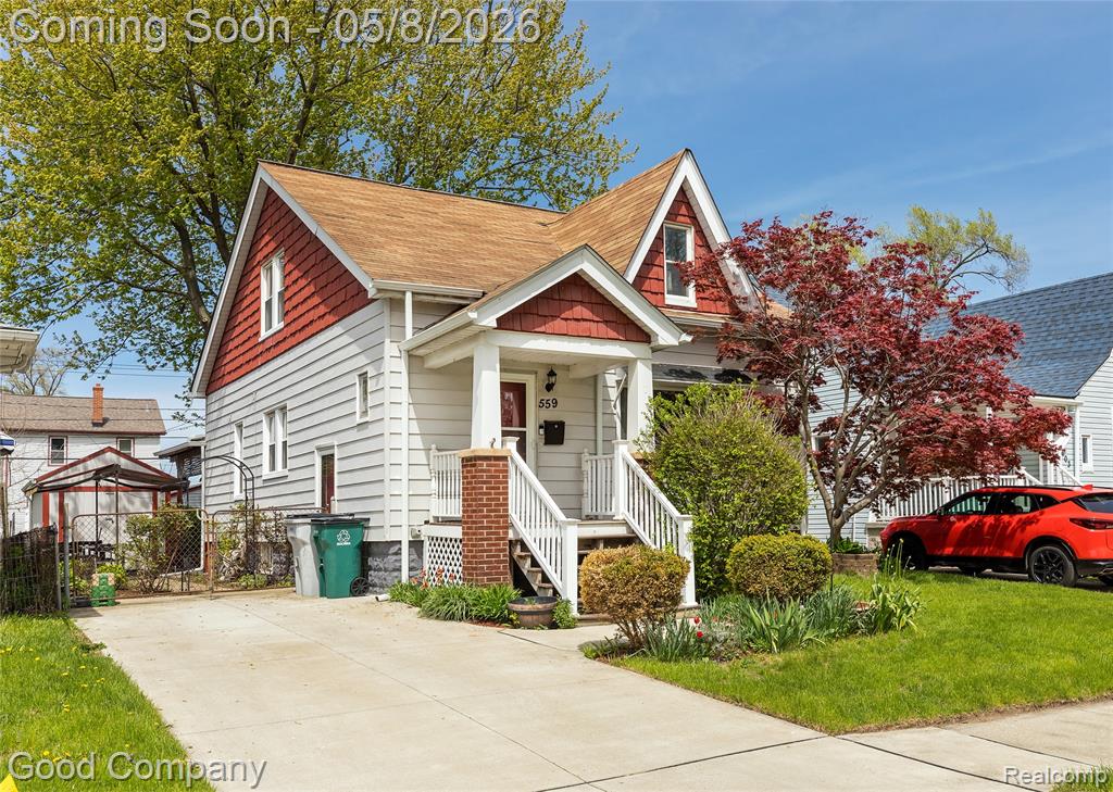 559 E Harry Avenue, Hazel Park, MI 48030 — Photo 32
