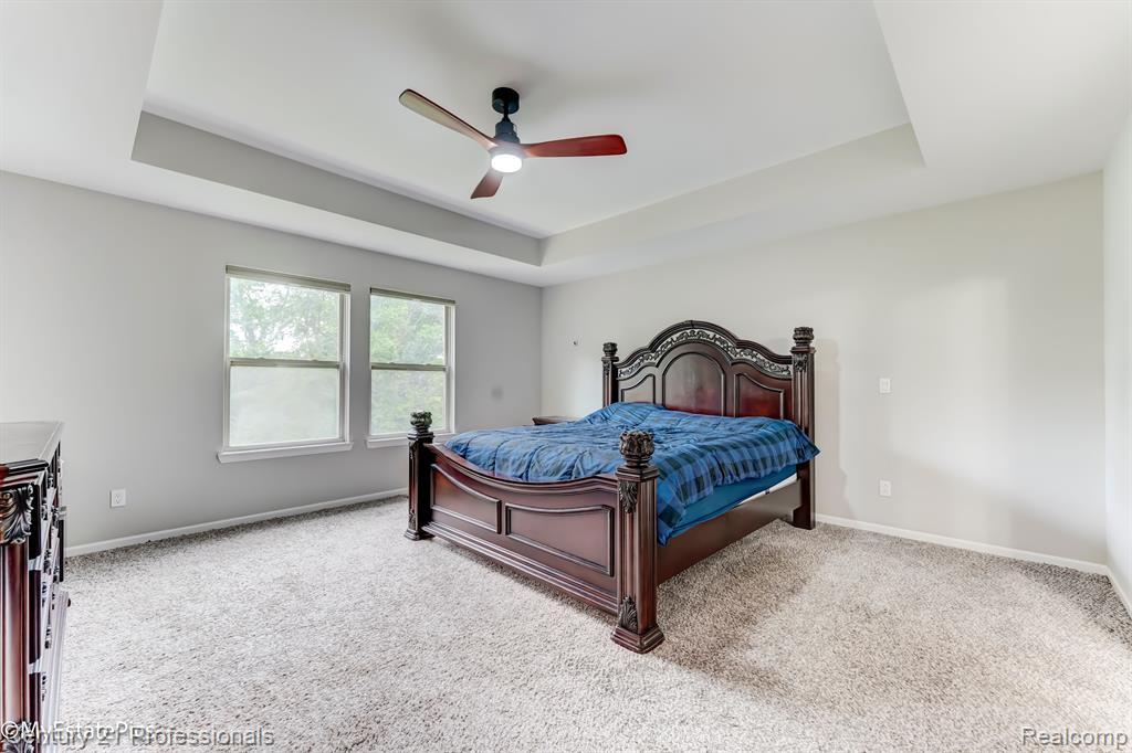 50784 SEVILLA Circle, Novi, MI — Photo 38