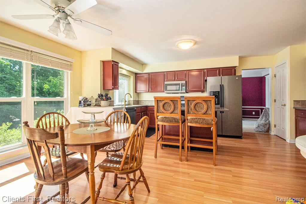 7140 OAKLEAF Court, Canton, MI 48187 — Photo 10