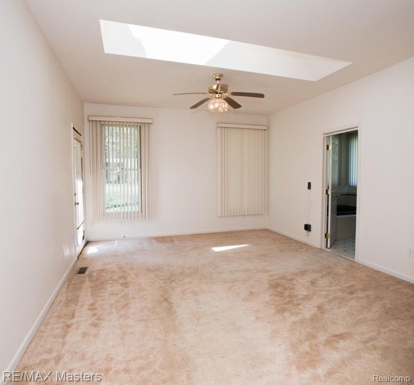 27178 John Drive, New Boston, MI 48164 — Photo 41