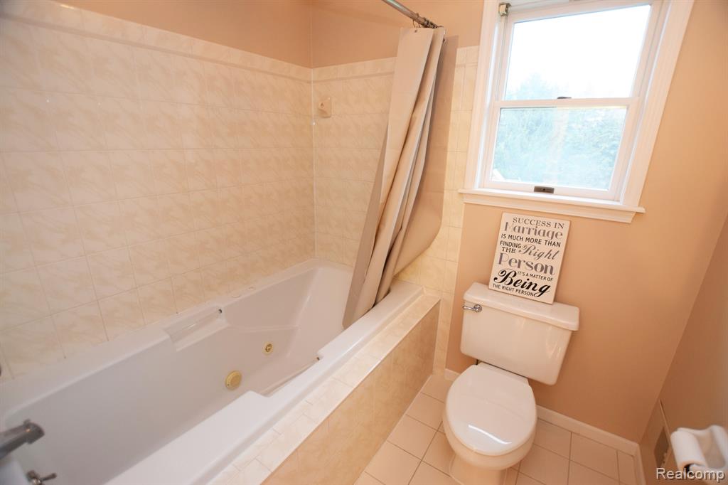 6018 COVERED WAGONS Trail, Flint, MI 48532 — Photo 22