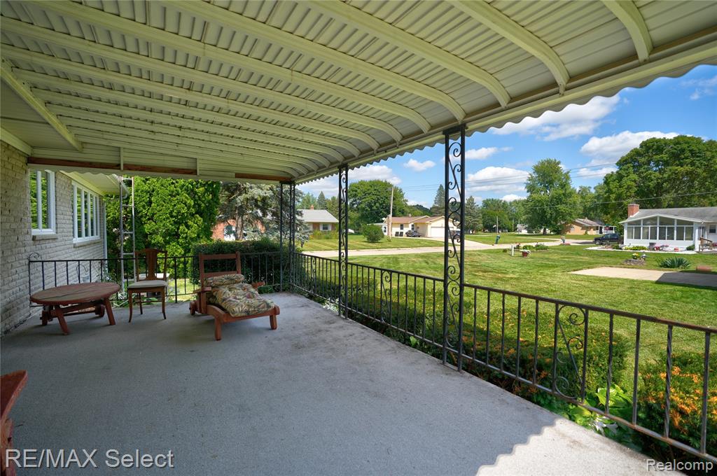 4437 Stoney Ridge Road, Flint, MI 48507 — Photo 20