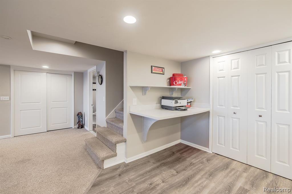 4830 SHERWELL Drive, Waterford, MI 48327 — Photo 42