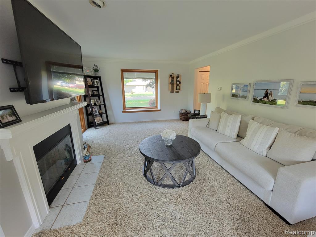 9658 Blauvelt Drive, Grosse Ile, MI 48138 — Photo 5