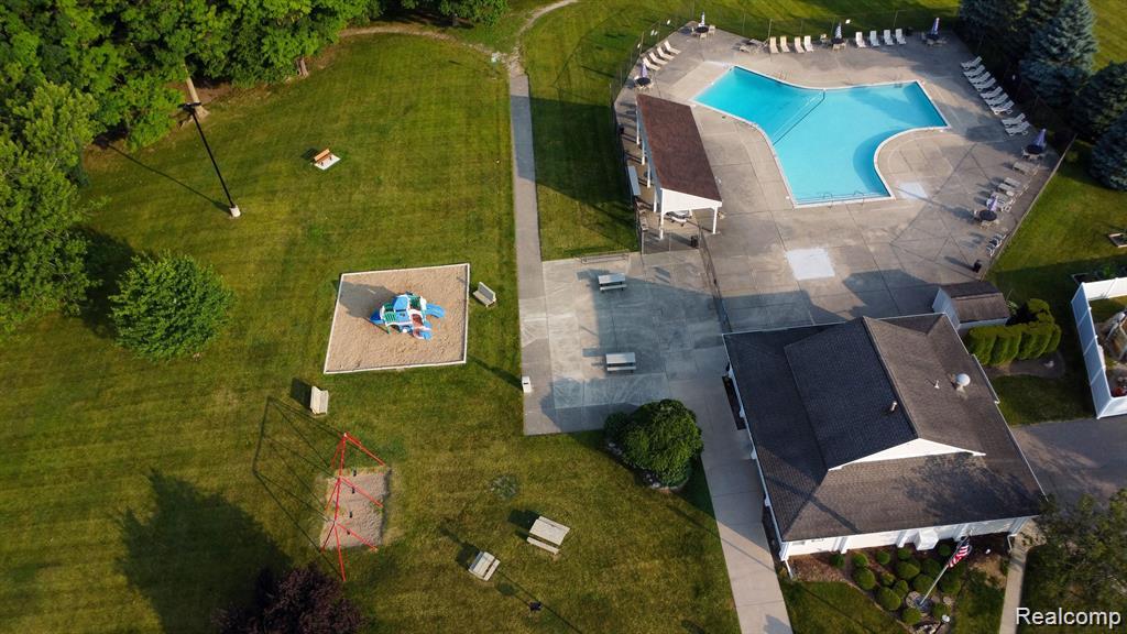 23465 Danberry Lane, Novi, MI — Photo 20