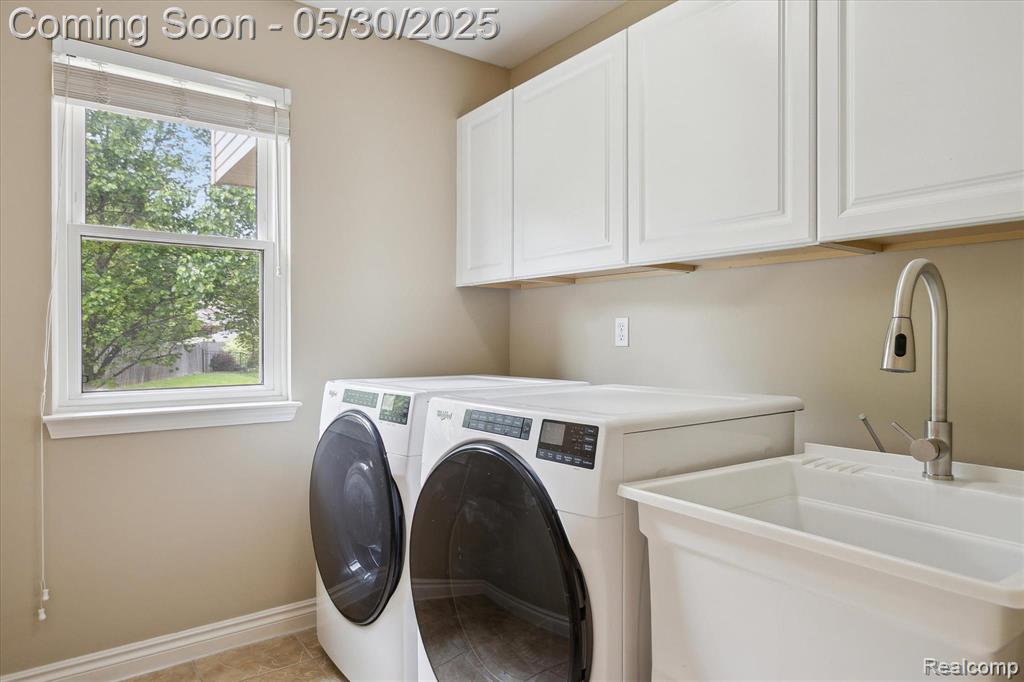 9267 Richfield, Livonia, MI 48150 — Photo 19