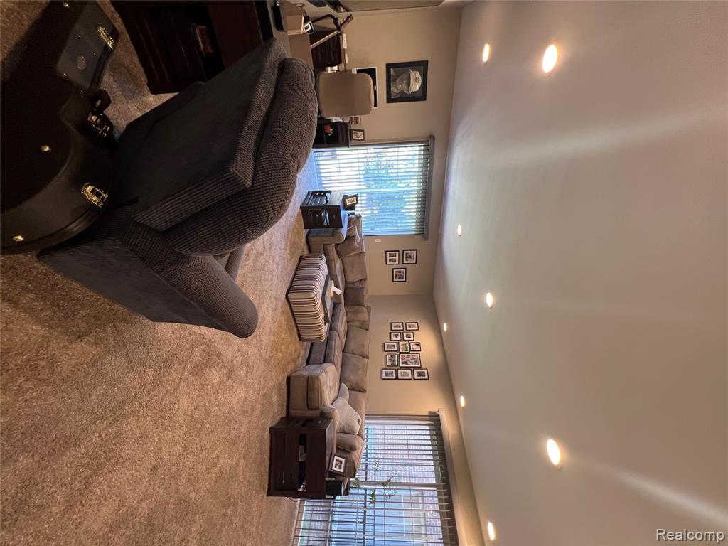 9065 Newport Way, 19, Livonia, MI 48150 — Photo 11