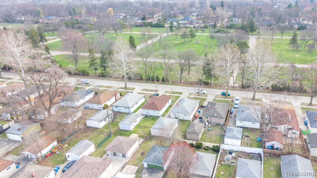 6571 N Highland Street, Dearborn Heights, MI 48127 — Photo 36