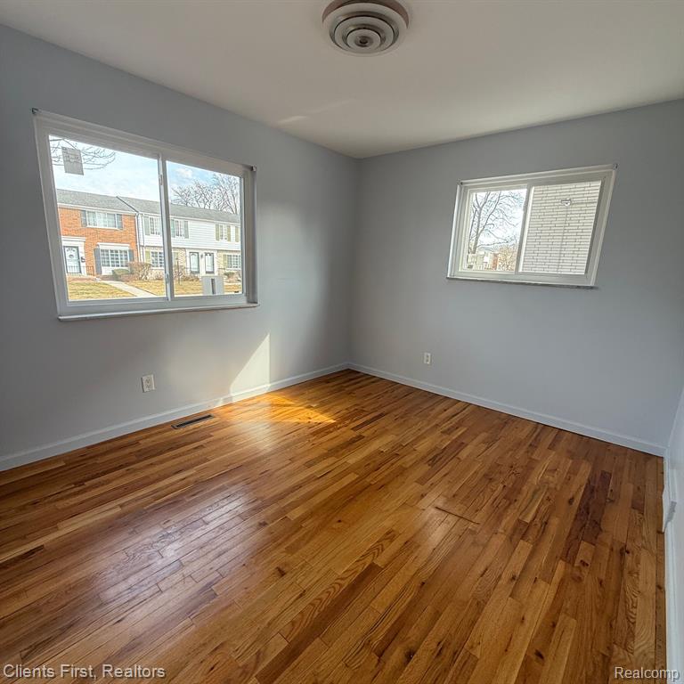 4859 MANSFIELD Avenue, Royal Oak, MI 48073 — Photo 4