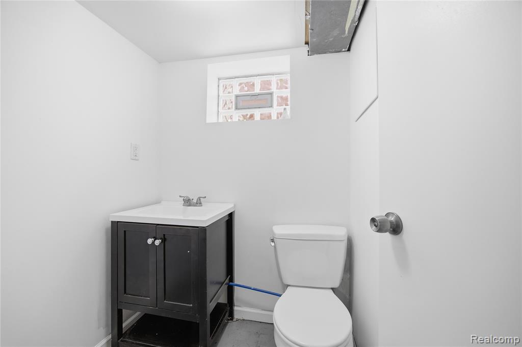 827 Longfellow Avenue, Royal Oak, MI 48067 — Photo 19