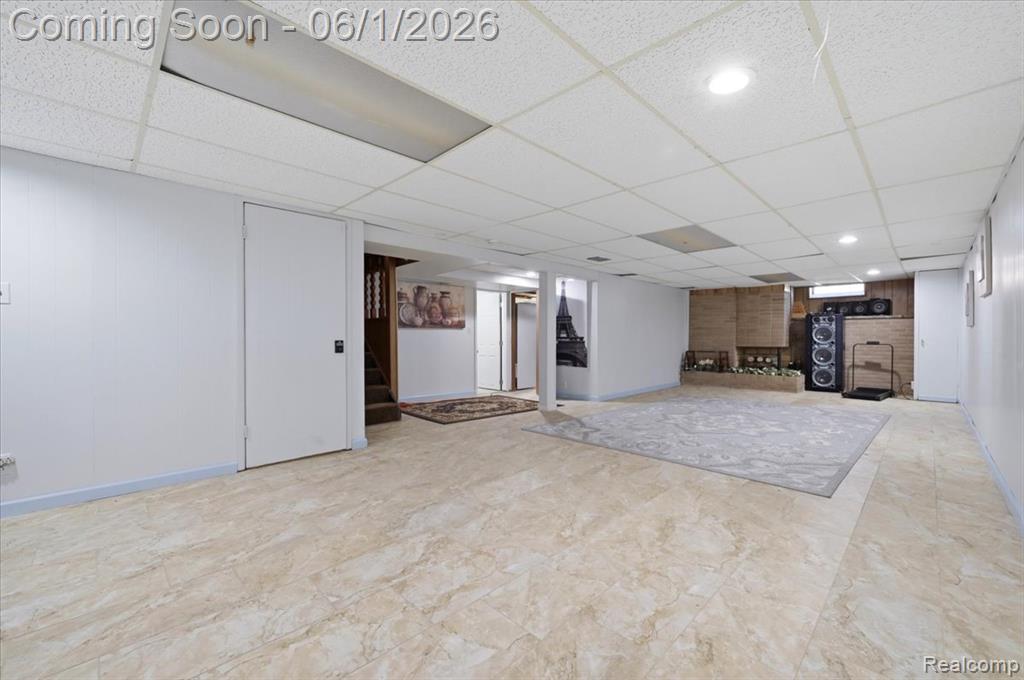 8271 Arnold Street, Dearborn Heights, MI 48127 — Photo 21