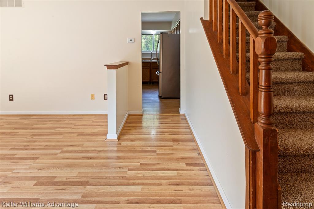 5671 Caren Drive, Ypsilanti, MI 48197 — Photo 5