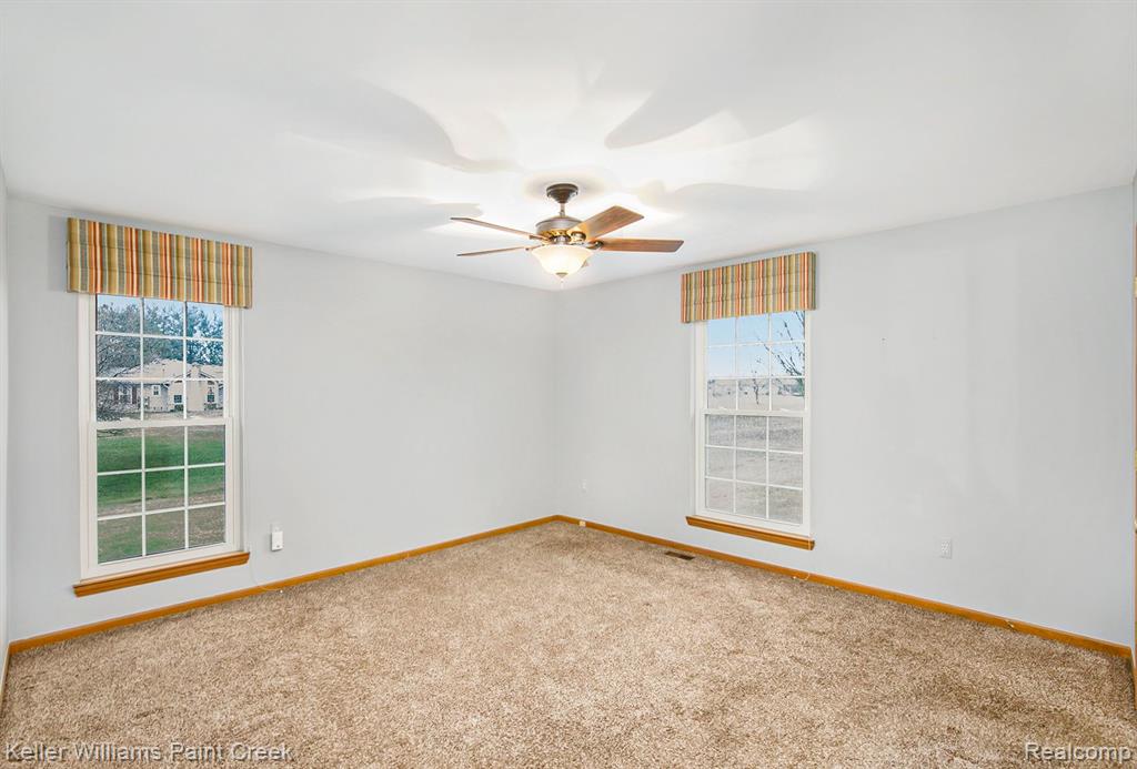 48630 SUTTON BAY, Utica, MI 48315 — Photo 9