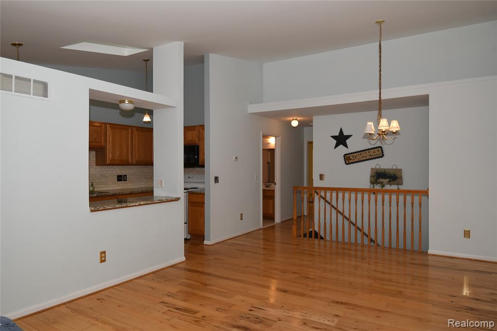62310 Arlington Circle, 3, South Lyon, MI 48178 — Photo 5