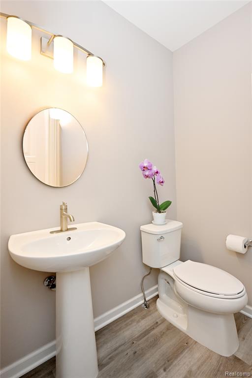 4861 Parkside Lane, Troy, MI 48085 — Photo 17