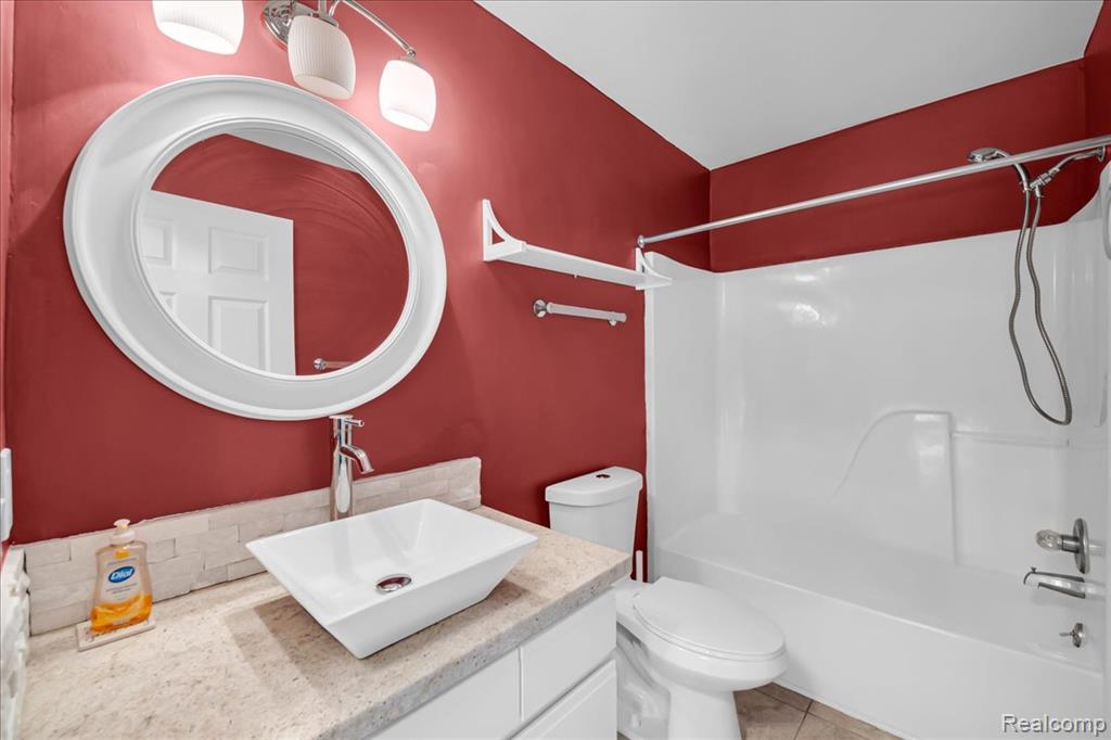 6141 Dexter Street, Romulus, MI 48174 — Photo 30