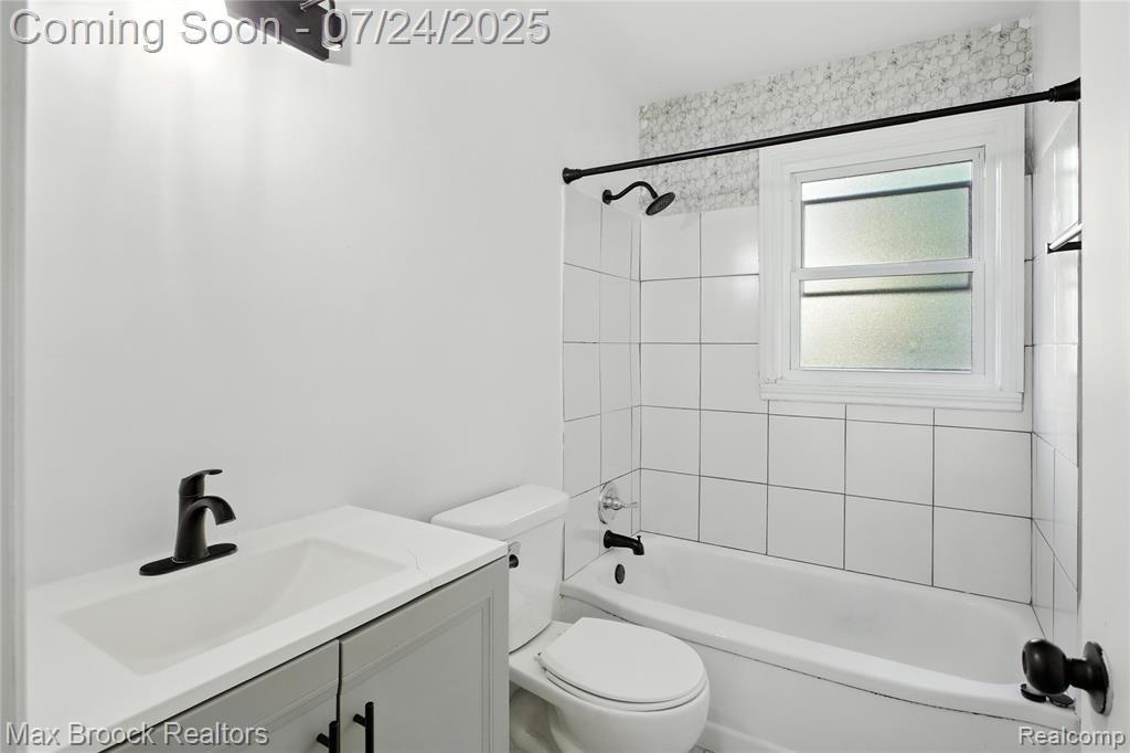 690 2nd Avenue, Pontiac, MI 48340 — Photo 12